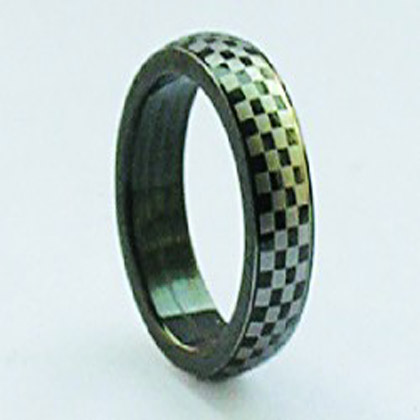 铂金戒指激光镭雕 铂金戒指激光镭雕