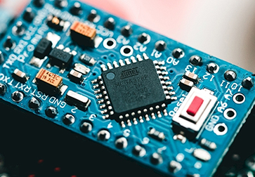 芯片与PCB之间是什么关系？它们会有怎样的发展呢？