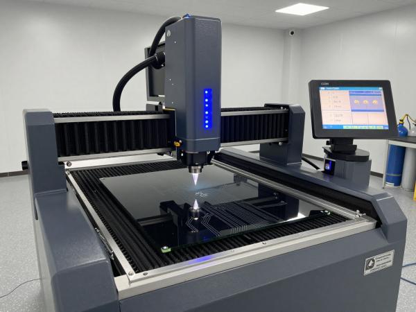 破局“热损伤”困局：紫外飞秒激光切割机在柔性电子与医疗器件中的决胜密码